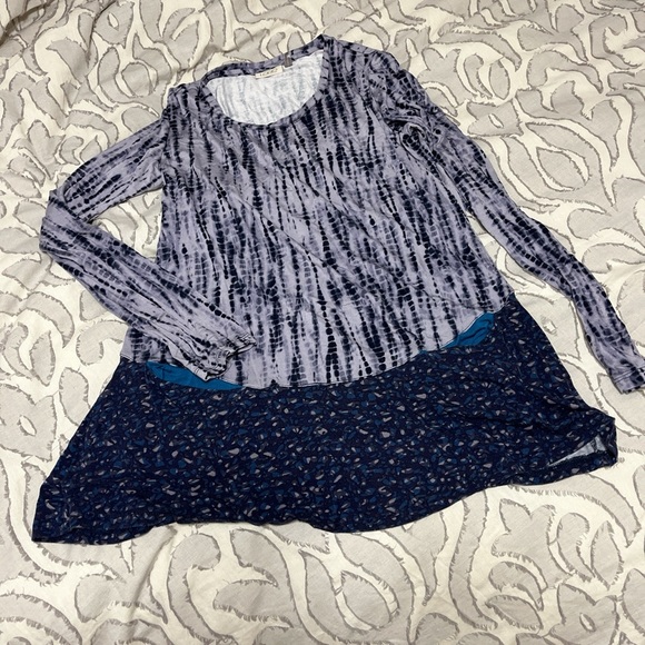 Logo by Lori Goldstein top - Picture 1 of 2